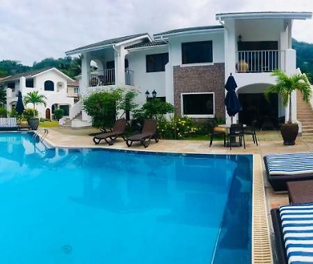 Sun Properties And Resort Hotel Бо-Валлон Экстерьер фото