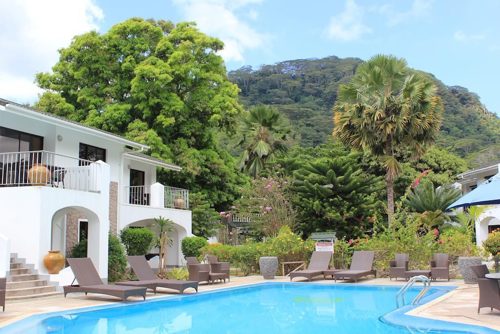 Sun Properties And Resort Hotel Бо-Валлон Экстерьер фото